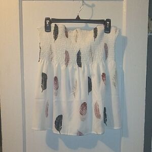 Feather Print Strapless Top